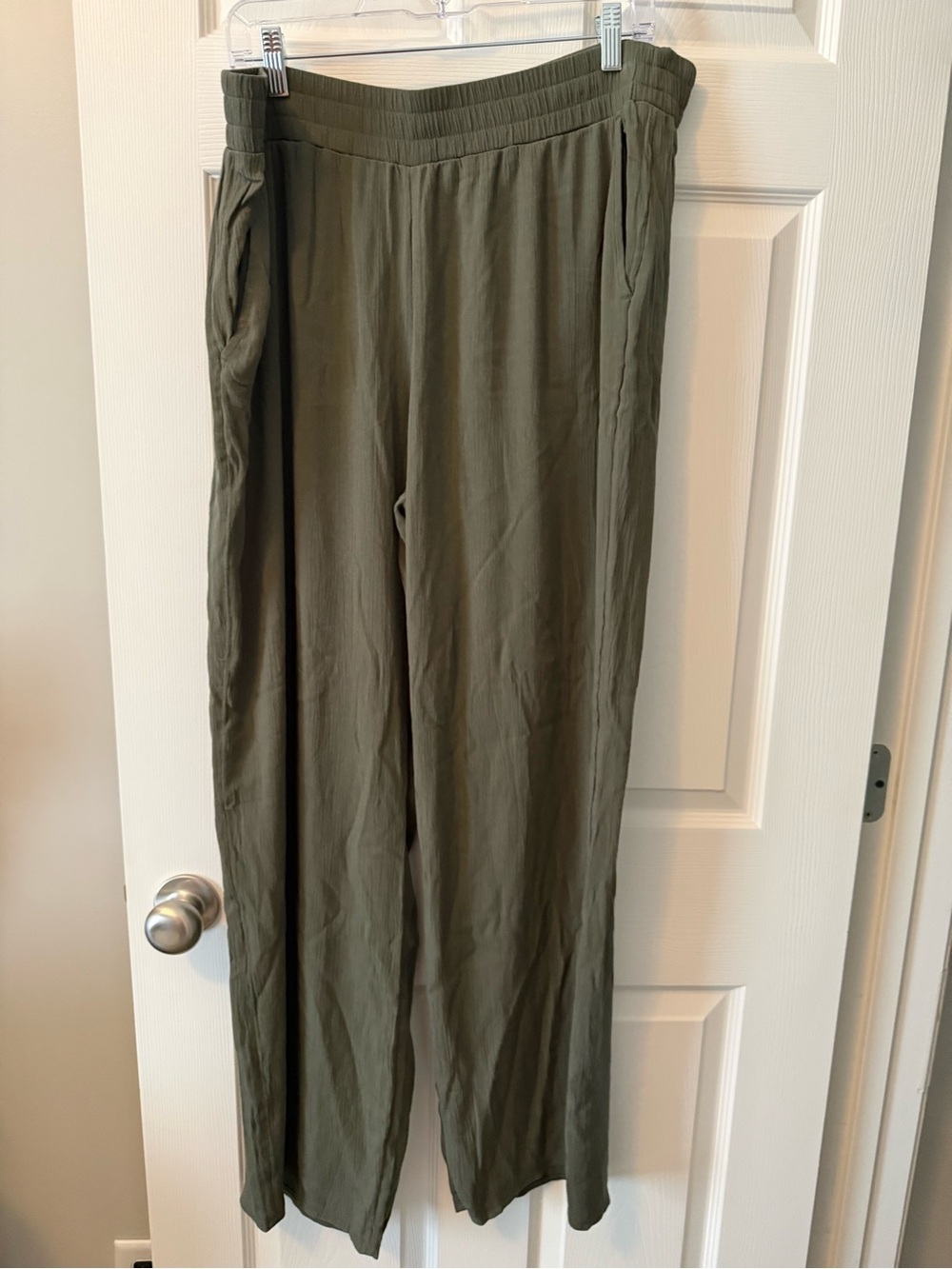 Women’s Olive Green Pull on Pants